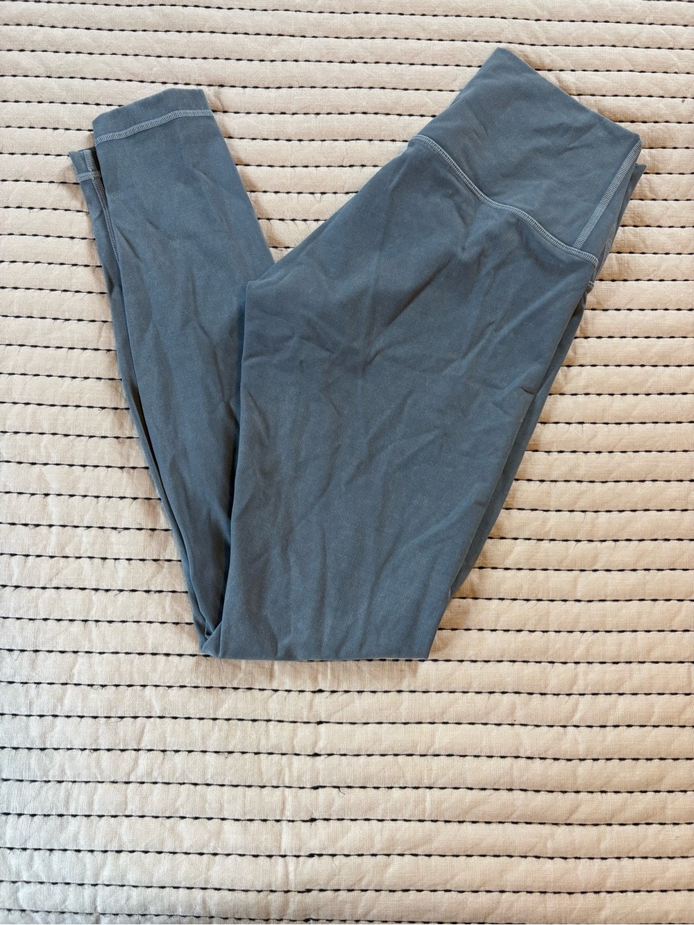 Lululemon Wunder Unfer High-Rise Tight - Size 6